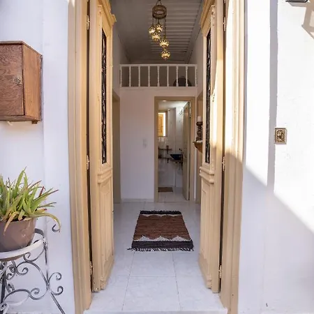 Semesterbostad Mansion House Chalki Town