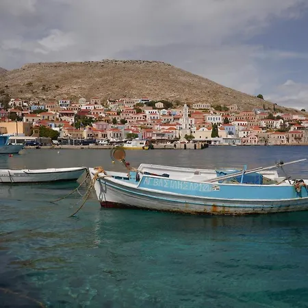 Mansion House Semesterbostad Chalki Town