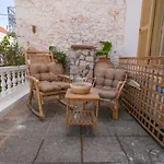 Mansion House Dom wakacyjny Chalki Town