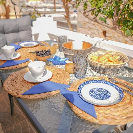 Mansion House * Chalki Town