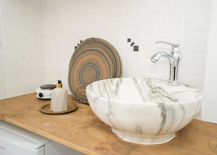 Mansion House Chalki Town